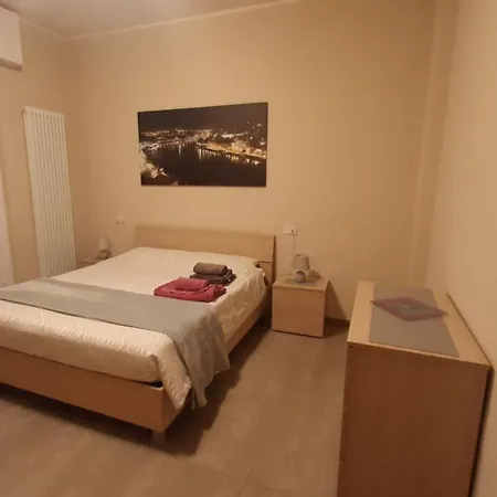 Lägenhet Guerzoni Piacenza